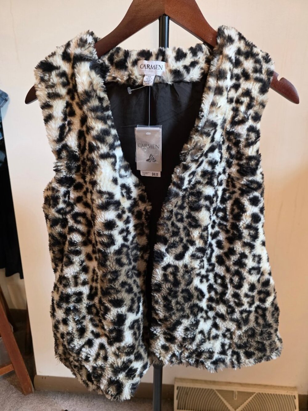 Carmen Leopard Print Faux Fur Vest Size M